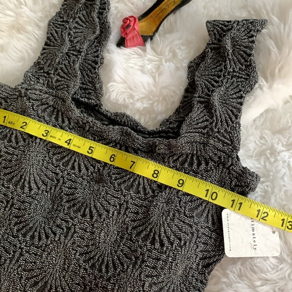 FREE PEOPLE intimately 47% nylon 47% micro modal floral cami NWT in size Medium - Picture 3 of 10